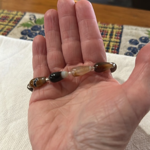 Pretty Hand Crafted Dyed Brown Agate and Lava Stretch Bracelet - Picture 8 of 9